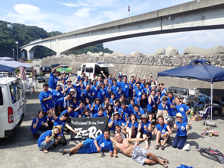 真鶴の岩港内にある海家はポイントまで歩いて1分!